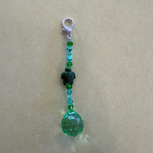 Handmade Turtle Keychains - Picture 4 of 4